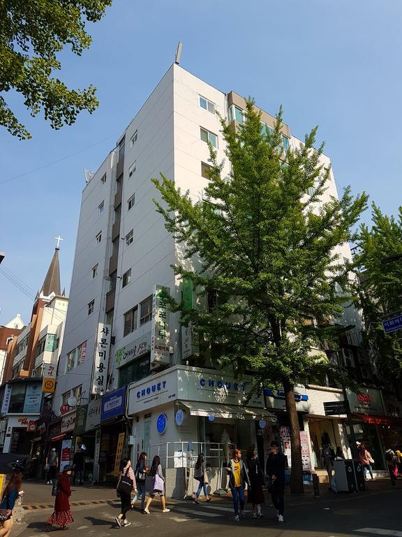 Roommate In Ehwa Seoul Exterior photo